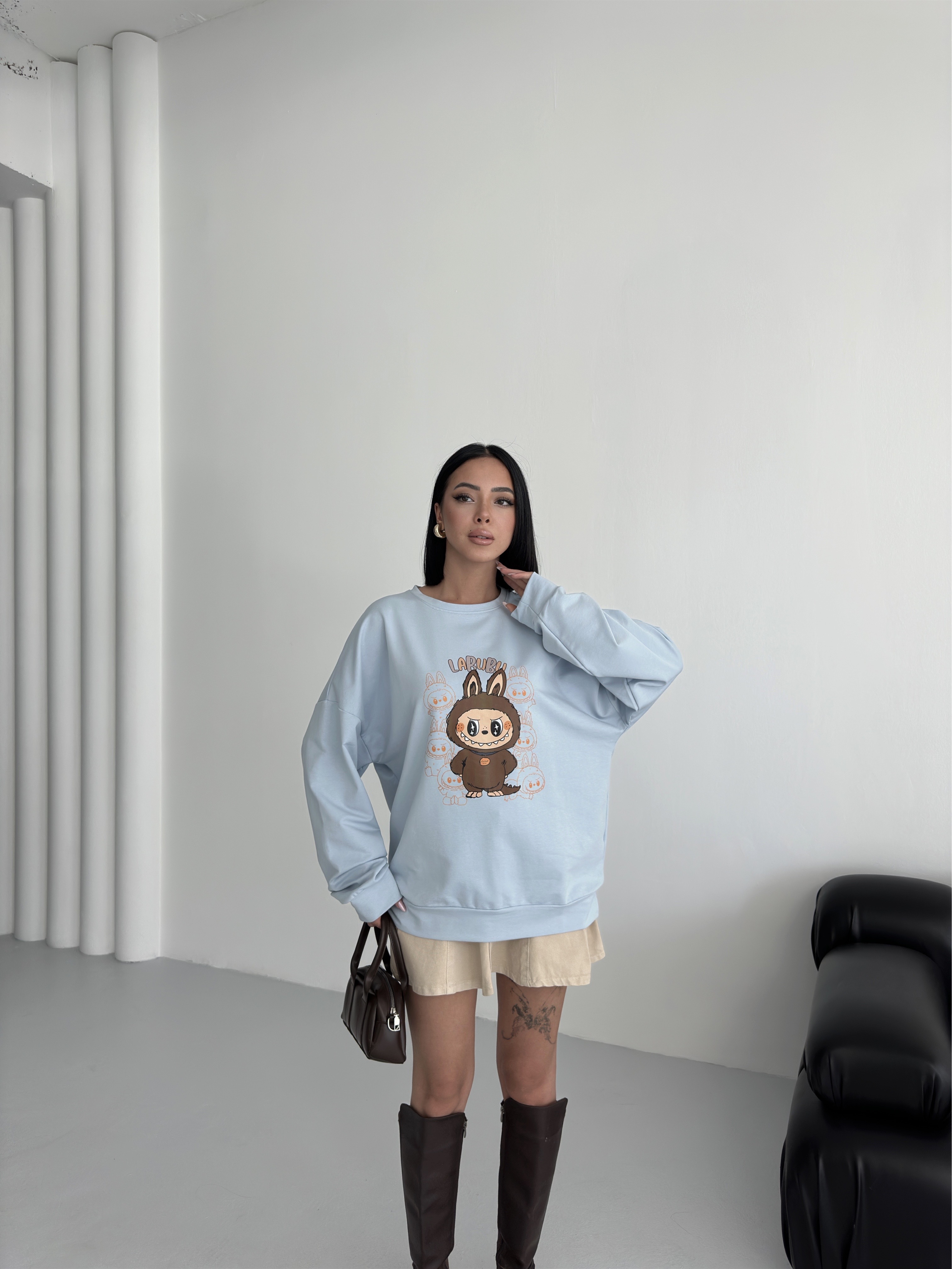 Labubu Mavi Bisiklet Yaka Önü Baskılı Oversize 2 İPLİK Sweatshirt ek resim