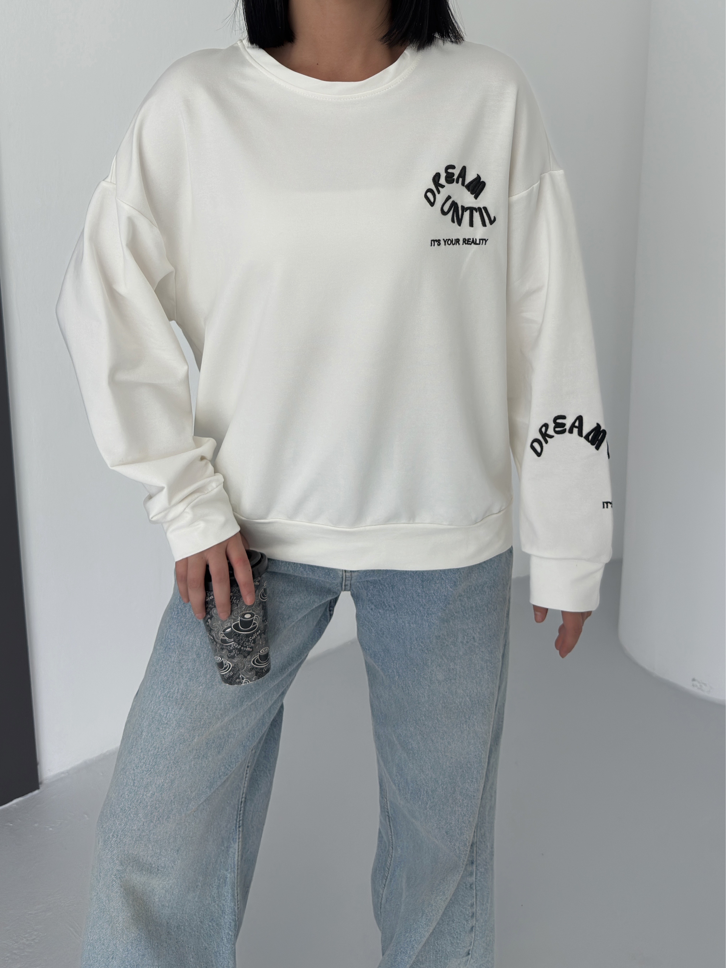 Beyaz Nakışlı Bisiklet Yaka Önü Baskılı Oversize 2 İPLİK Sweatshirt ek resim