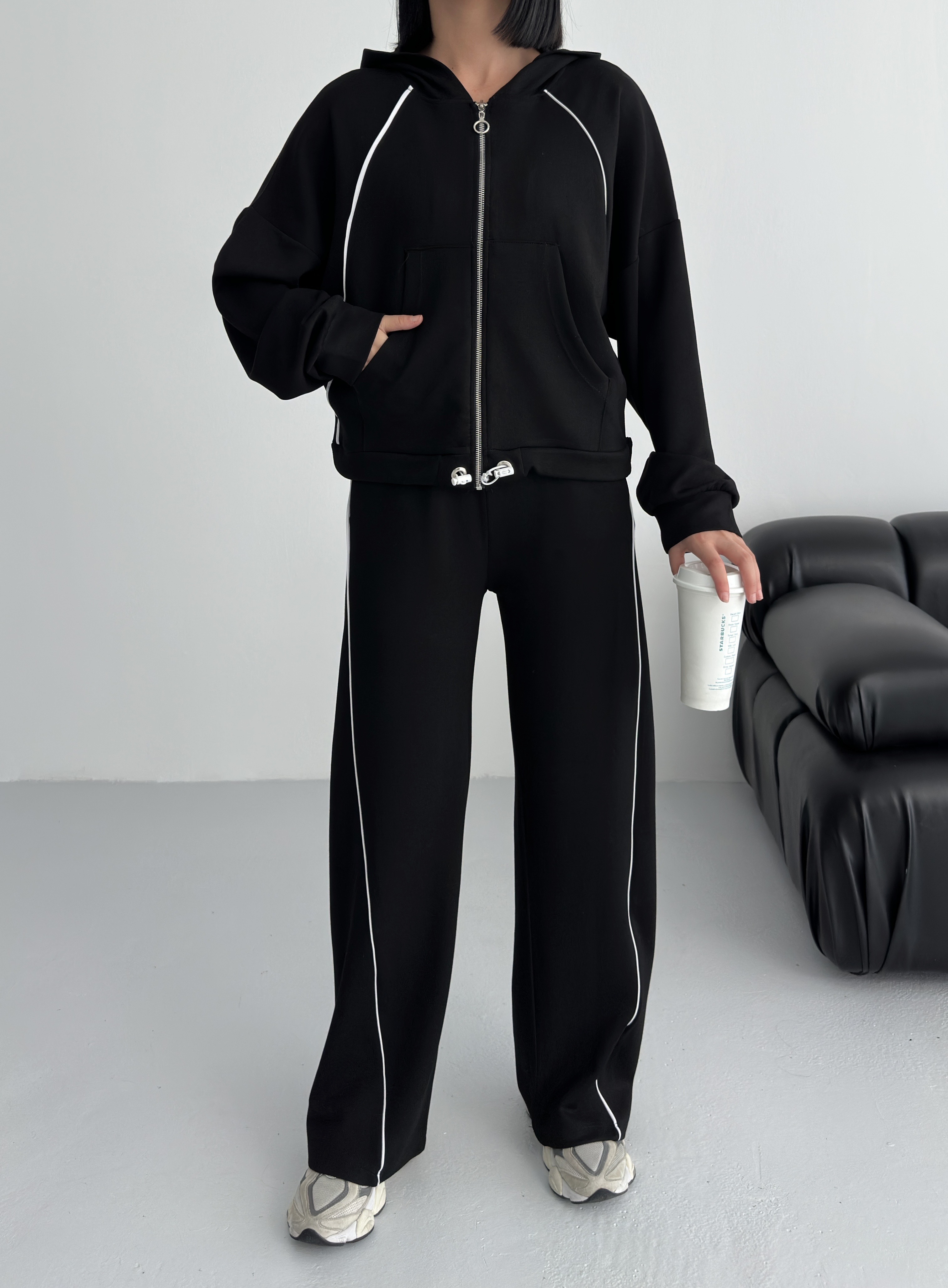 Siyah Beyaz Şeritli Oversize Eşofman Takımı ek resim