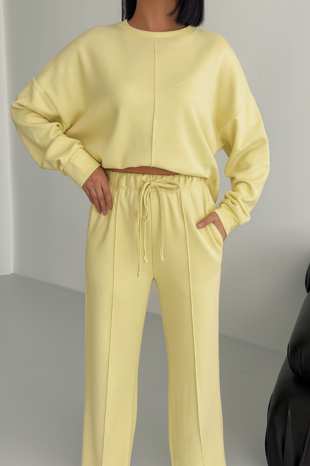 Sarı Ultra Premium Soft Touch Biyeli Basic Takım ek resim