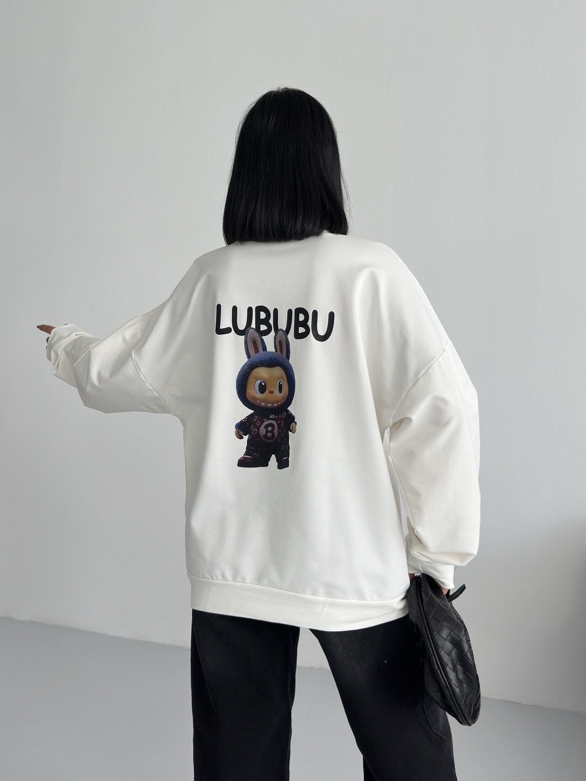Beyaz Bisiklet Yaka Önü Baskılı Oversize 2 İPLİK Sweatshirt ek resim